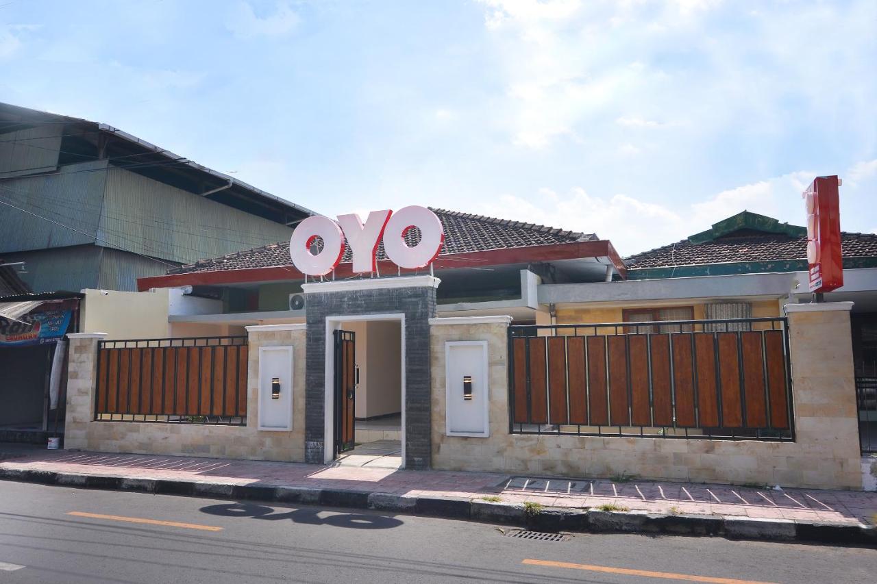 Hotel Super Oyo 1046 Omah Pathok Yogyakarta Exteriér fotografie